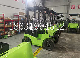 雁江区电动叉车2吨小型搬运车3吨雁江区手动叉车四驱平衡叉车那里有电动叉车自登高叉车